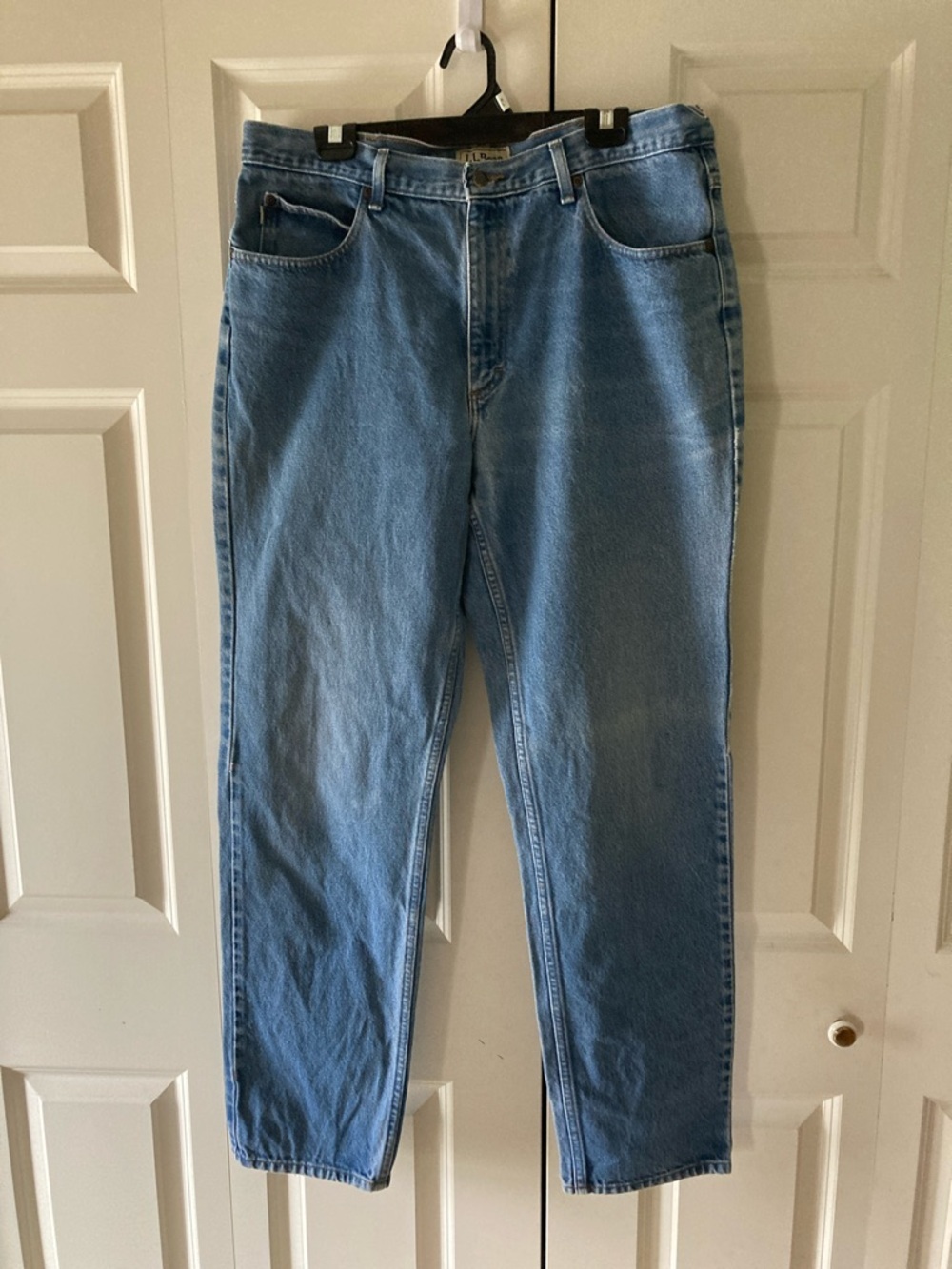 L.L. Bean 37x34 classic fit men’s jeans 100% cotton casual workwear